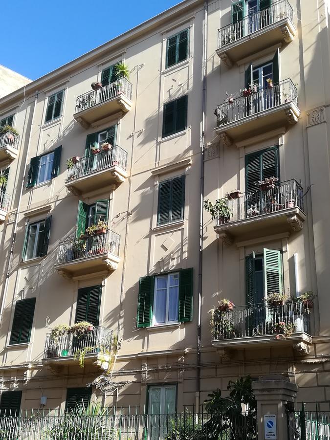 Le Rose Del Viale Hotel Palermo Exterior photo