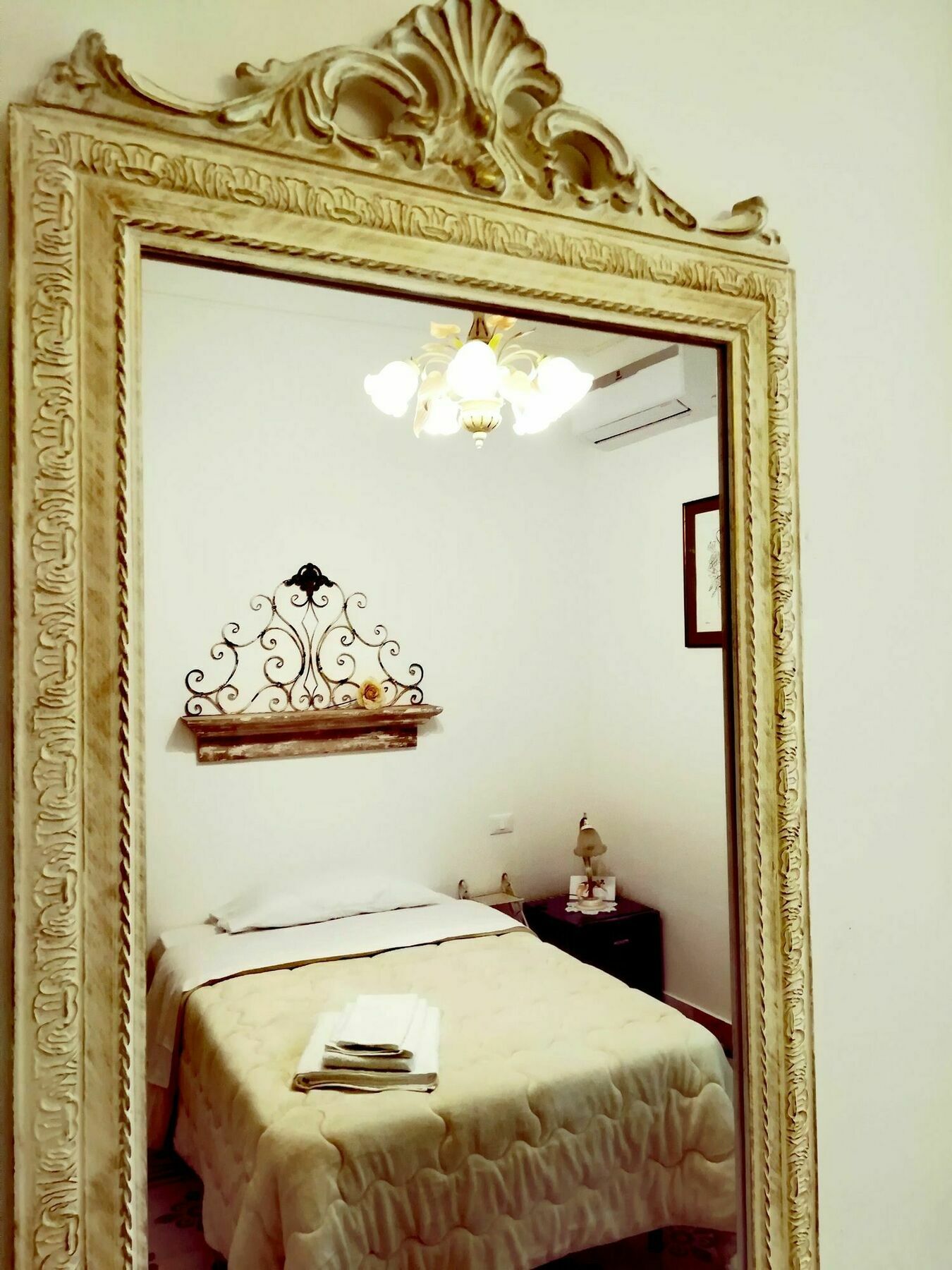 Le Rose Del Viale Hotel Palermo Exterior photo